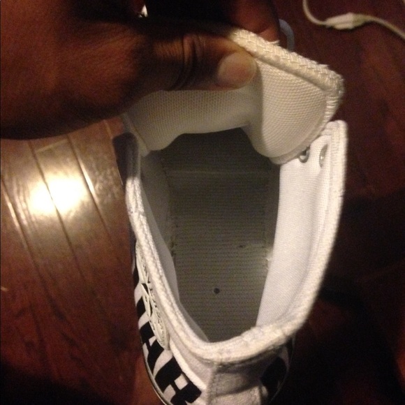 FAKE white all star converses - Picture 5 of 6